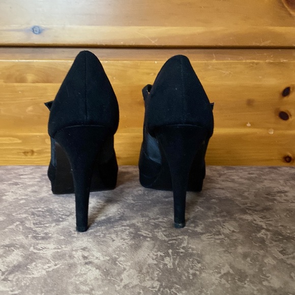 Call It Spring Suede and Mesh Platform Heel Black US 9 - Picture 5 of 6